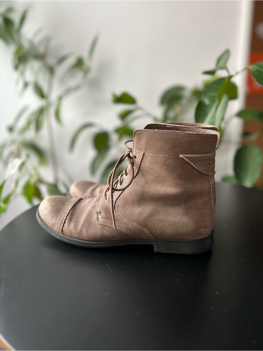 CAMPER - women’s size 39